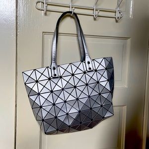 Issey miyake bao bao dupe metallic silver